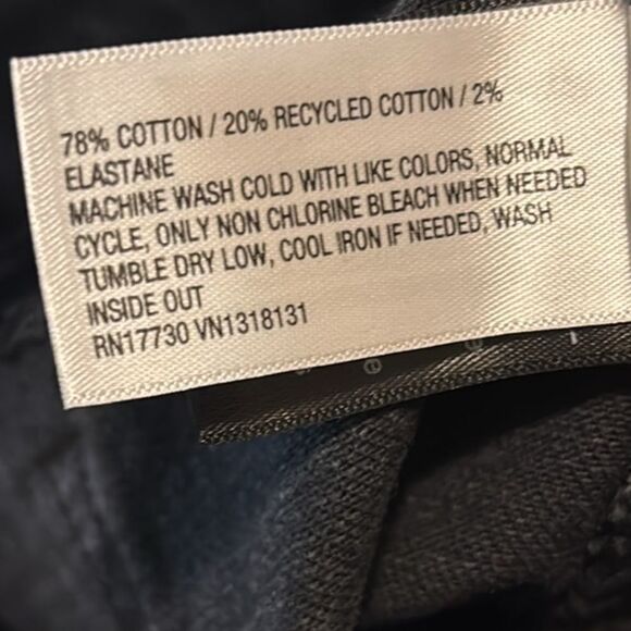 Target Universal Thread High-Rise Flare Jeans -Black Wash Size 16 NEW NWT - Picture 10 of 10